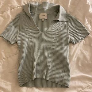 blue v neck collar top